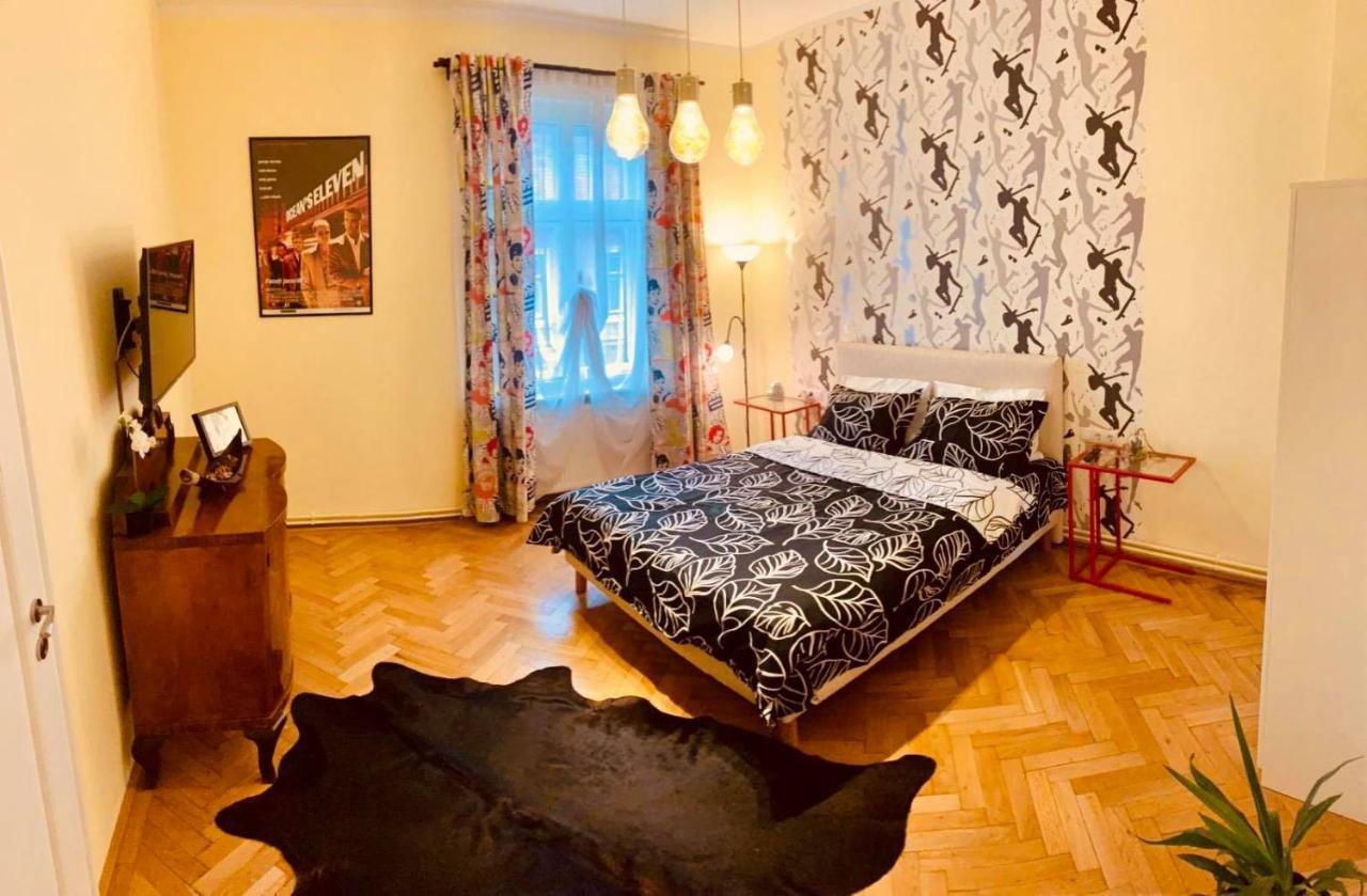 Cinematheque Ultracentral Apartment Sibiu Ngoại thất bức ảnh