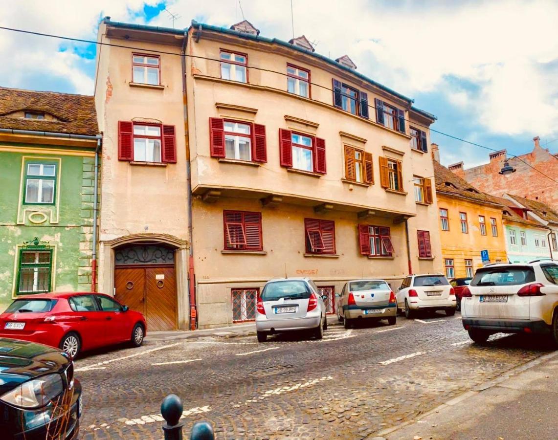Cinematheque Ultracentral Apartment Sibiu Ngoại thất bức ảnh